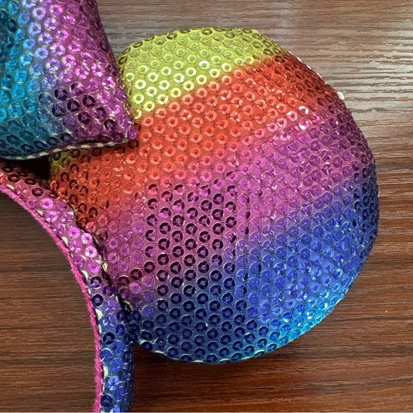 DISNEY PARKS RAINBOW SEQUIN MINNIE MOUSE MICKEY EARS - Picture 4 of 10